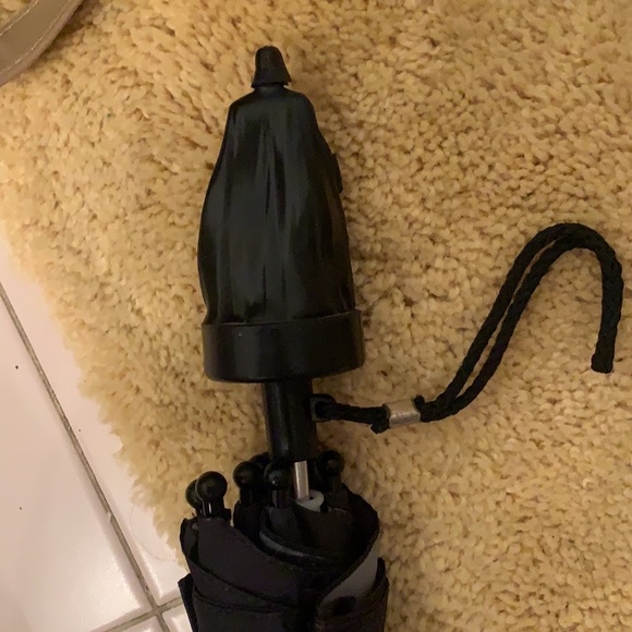 R
COLLECTIBLE! ..STAR WARS ! Darth Vader kids umbrella. Collector’s item!!! - Picture 2 of 8